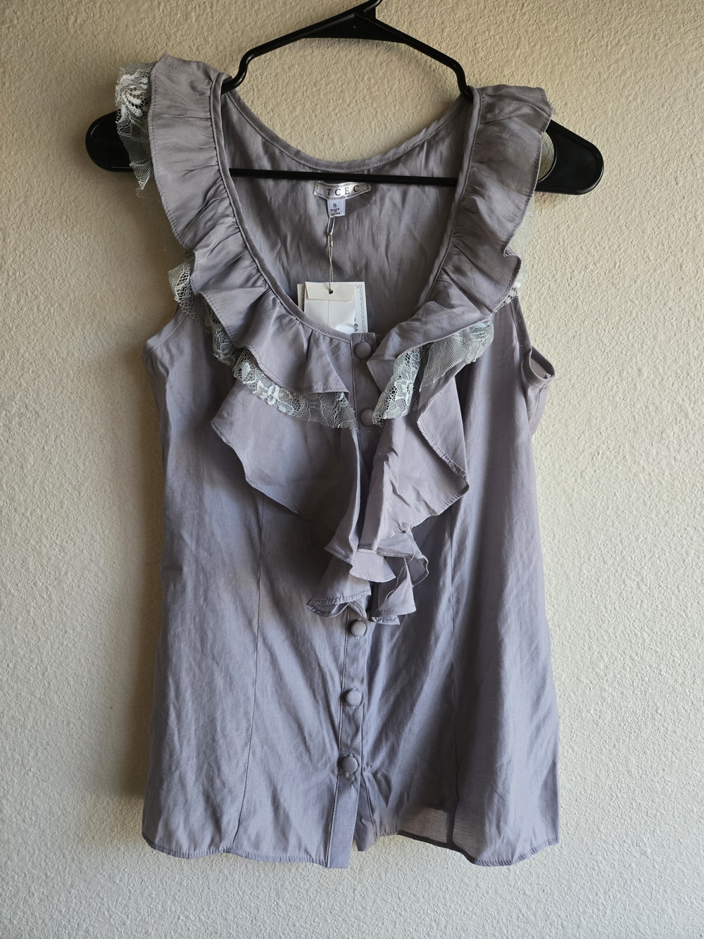 NWT TCEC Sleeveless Ruffle Lace Neck Button Dowm Blouse Top Size S